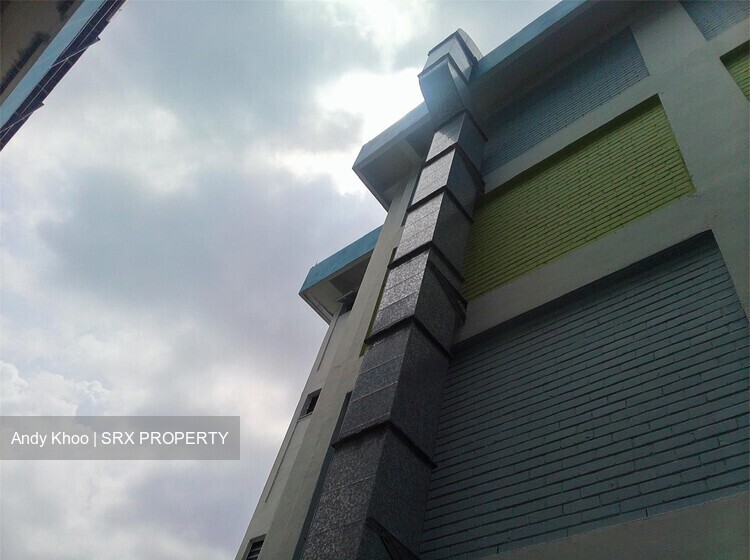 Bedok North Street 3 (D16), Shop House #563637221